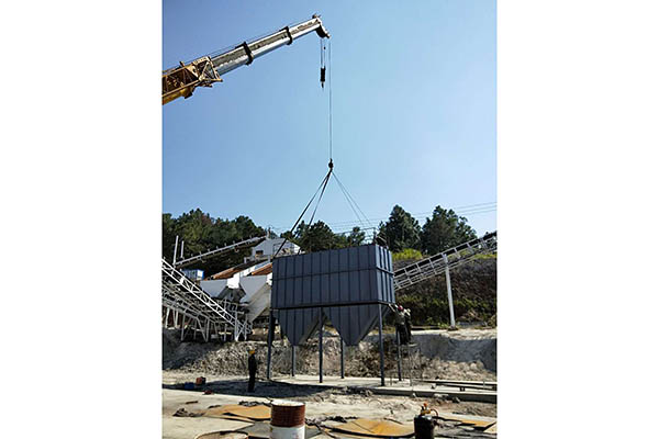 安徽聚塔建材振动筛布袋除尘器工程